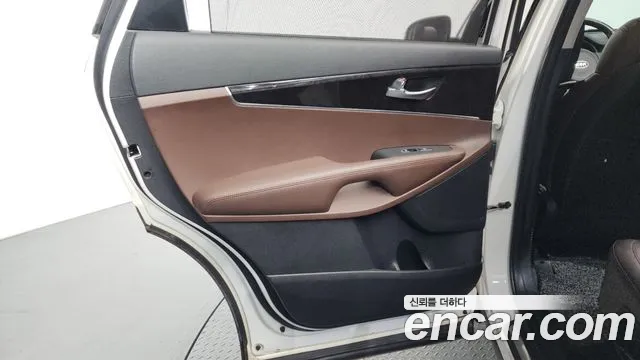 Kia Sorento 2015 — фото 15