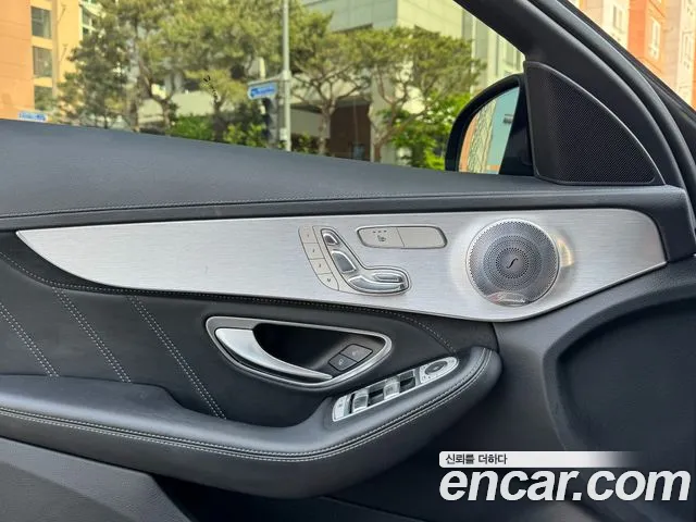 Mercedes-Benz C-Class 2017 — фото 12