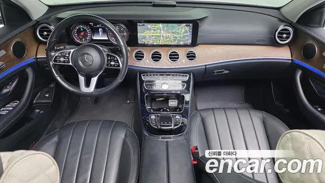 Mercedes-Benz E-Class 2019 — фото 10