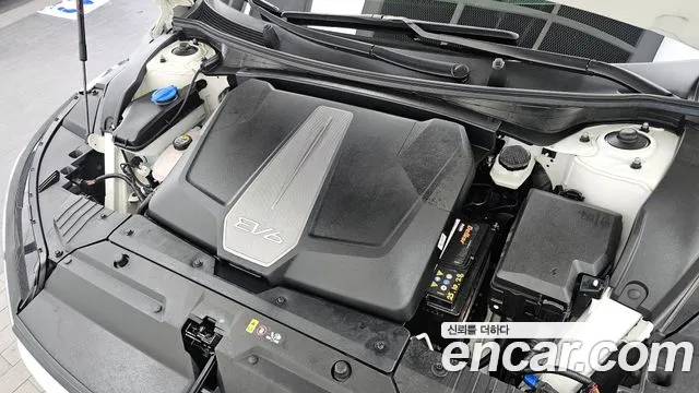 Kia EV6 2025 — фото 6