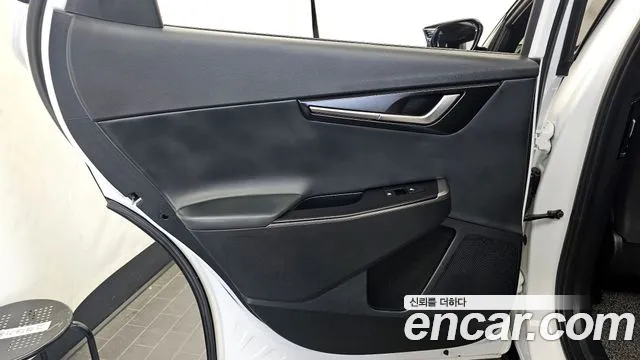 Kia EV6 2025 — фото 15