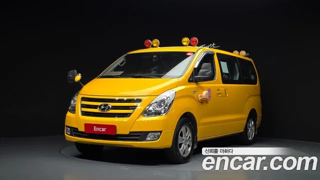 Hyundai Starex 2017 — фото 2