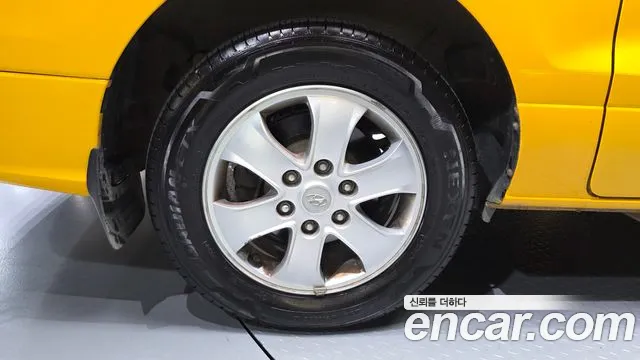 Hyundai Starex 2017 — фото 19