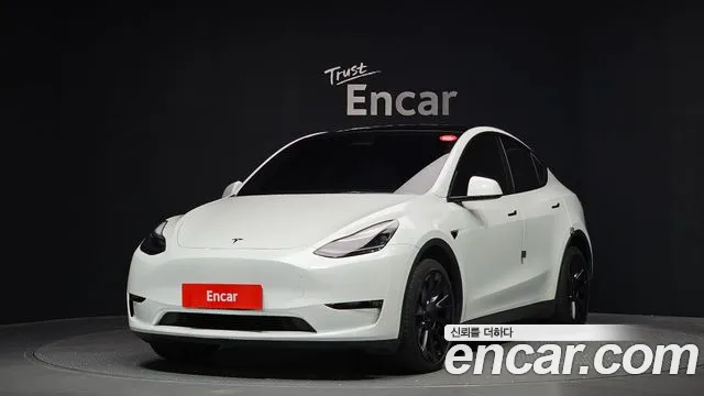 Tesla Model Y 2023 — фото 1