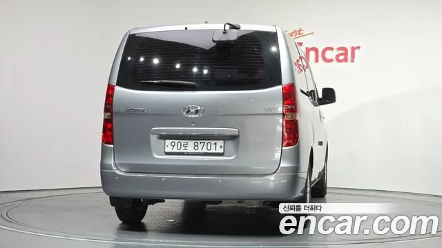 Hyundai Starex 2017 — фото 4