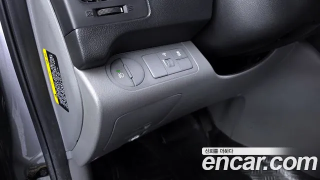 Hyundai Starex 2017 — фото 19