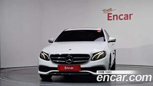 Mercedes-Benz E-Class 2020 — фото 3