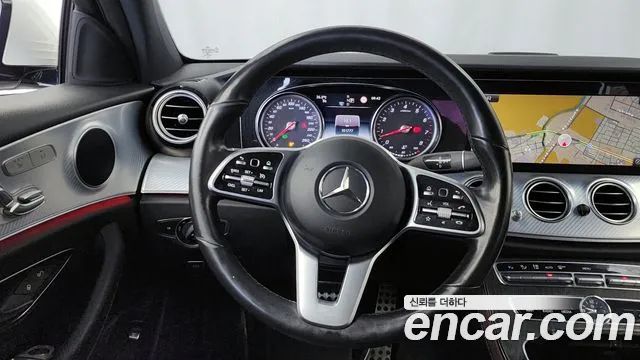 Mercedes-Benz E-Class 2020 — фото 19