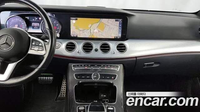 Mercedes-Benz E-Class 2020 — фото 20