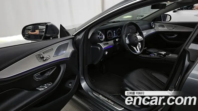 Mercedes-Benz CLS-Class 2019 — фото 13