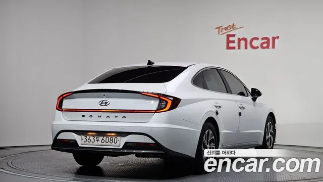 Hyundai Sonata 2022 — фото 2