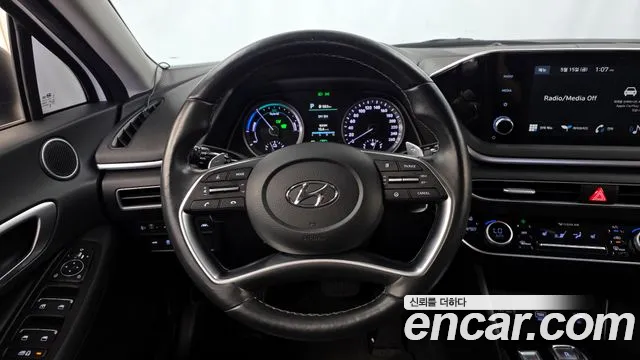 Hyundai Sonata 2022 — фото 13