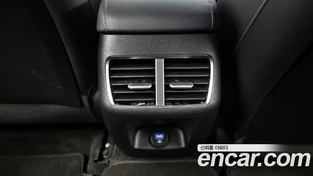 Hyundai Sonata 2022 — фото 19