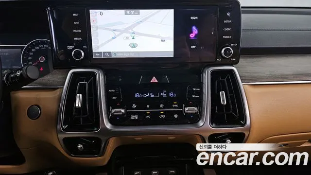 Kia Sorento 2022 — фото 14