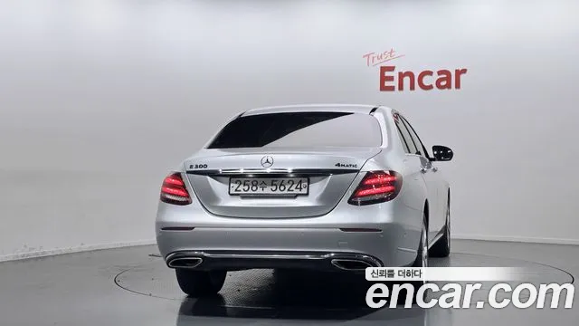 Mercedes-Benz E-Class 2020 — фото 4