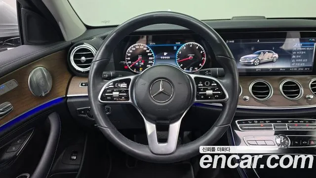 Mercedes-Benz E-Class 2020 — фото 13