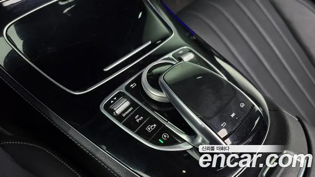 Mercedes-Benz E-Class 2020 — фото 19