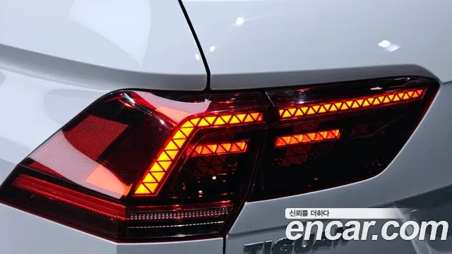 Volkswagen Tiguan 2018 — фото 8