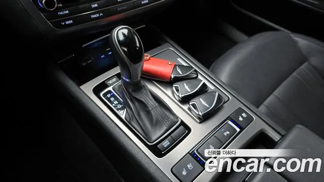 Hyundai Genesis 2015 — фото 11