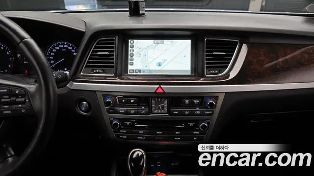 Hyundai Genesis 2015 — фото 18