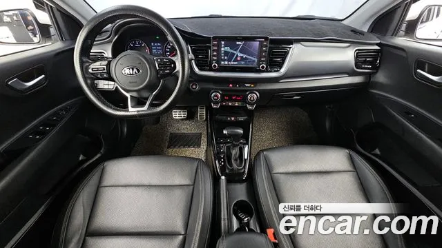 Kia Stonic 2018 — фото 10