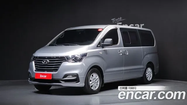 Hyundai Starex 2020 — фото 1