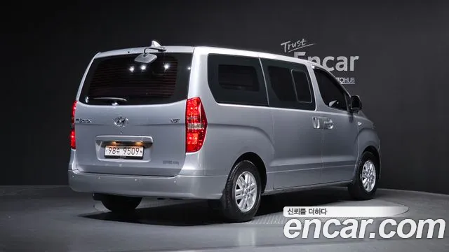 Hyundai Starex 2020 — фото 2
