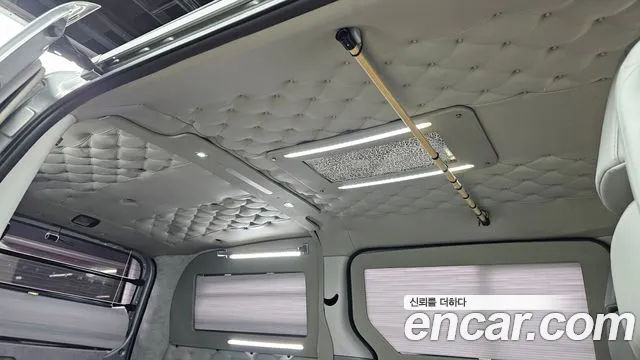Hyundai Starex 2020 — фото 18