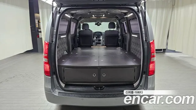 Hyundai Starex 2020 — фото 20