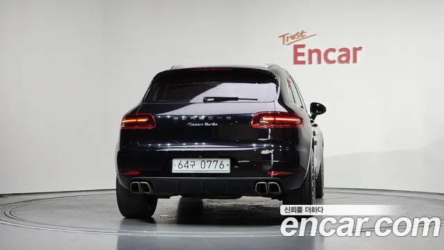 Porsche Macan 2015 — фото 4