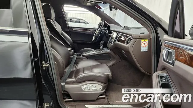 Porsche Macan 2015 — фото 11