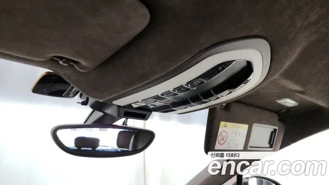 Porsche Macan 2015 — фото 17