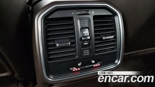 Porsche Macan 2015 — фото 19