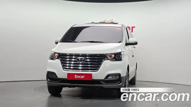 Hyundai Starex 2021 — фото 3