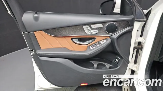 Mercedes-Benz GLC-Class 2020 — фото 14