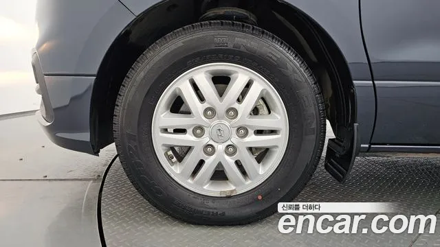 Hyundai Starex 2019 — фото 4