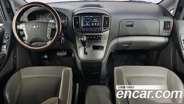 Hyundai Starex 2019 — фото 9