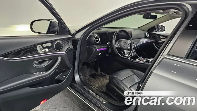 Mercedes-Benz E-Class 2017 — фото 10