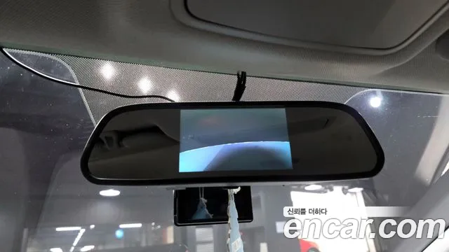 Hyundai AVANTE 2017 — фото 16