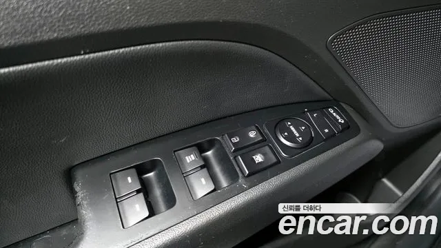 Hyundai AVANTE 2017 — фото 17