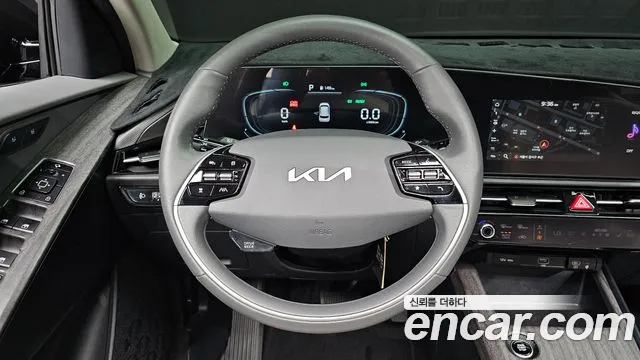 Kia Niro 2024 — фото 13