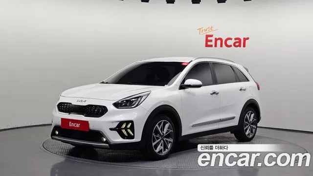 Kia Niro 2022 — фото 1