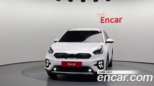 Kia Niro 2022 — фото 3