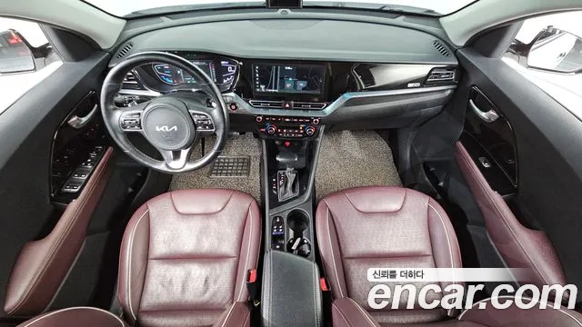 Kia Niro 2022 — фото 10