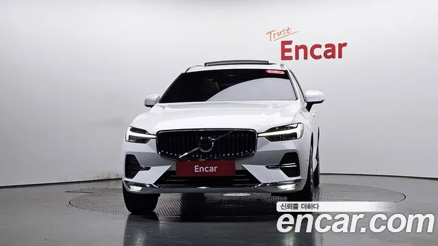 Volvo XC60 2024 — фото 2