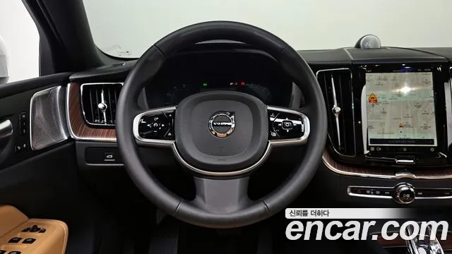 Volvo XC60 2024 — фото 18