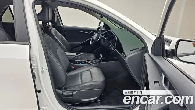 Kia Niro 2022 — фото 11