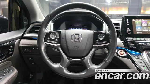 Honda Odyssey 2019 — фото 19