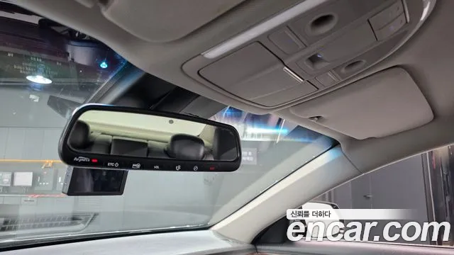 Hyundai Genesis 2015 — фото 18