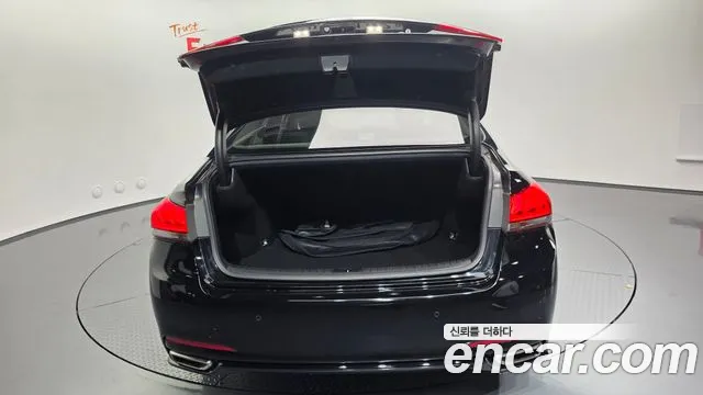 Hyundai Genesis 2015 — фото 20